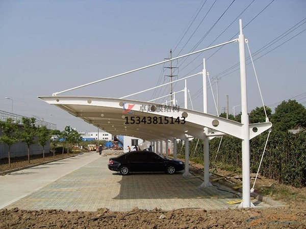 <font color='red'>膜結構車棚</font>的骨架要怎么保養(yǎng)？