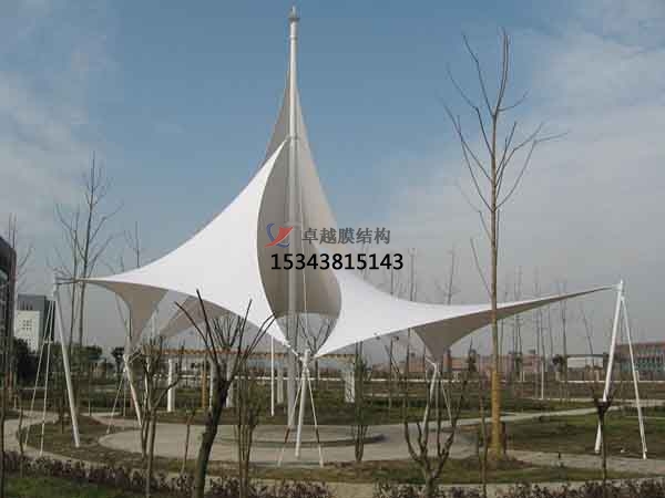 臨汾張拉膜結(jié)構(gòu)景觀(guān)搭建